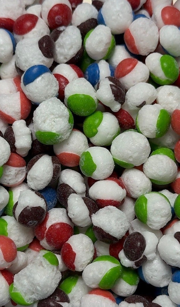 Pika Puffs Wild Berry Crunch